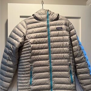 Patagonia Teal and Gray Puffer Jacket